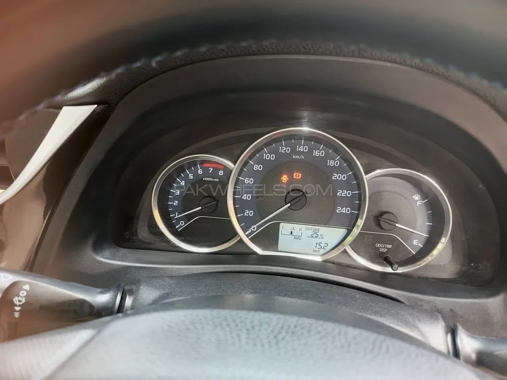 Toyota Corolla 2018 for Sale in Lahore Toyota Corolla 2018 for Sale in Lahore Image-12