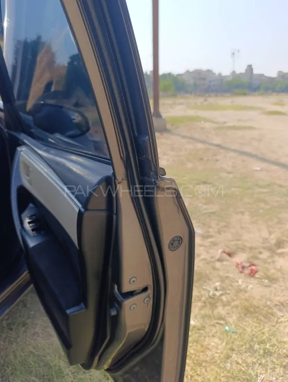 Toyota Corolla 2016 for Sale in Karachi Toyota Corolla 2016 for Sale in Karachi Image-5