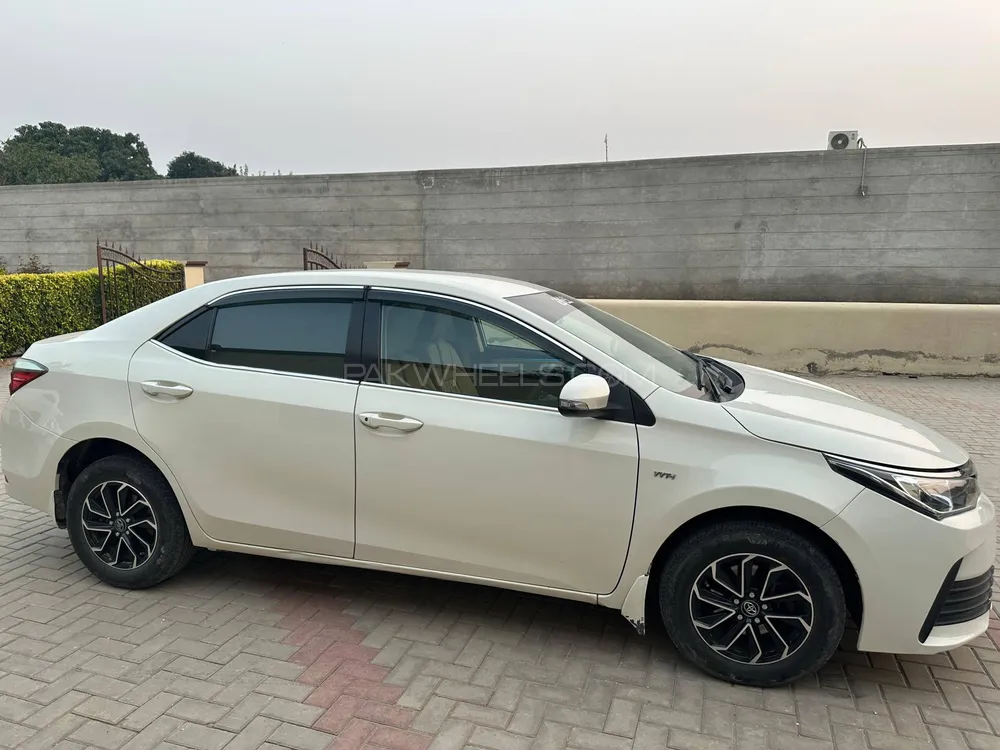 Toyota Corolla 2019 for Sale in Multan Toyota Corolla 2019 for Sale in Multan Image-5