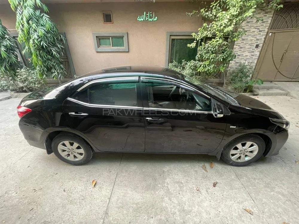 Toyota Corolla 2016 for Sale in Lahore Toyota Corolla 2016 for Sale in Lahore Image-2