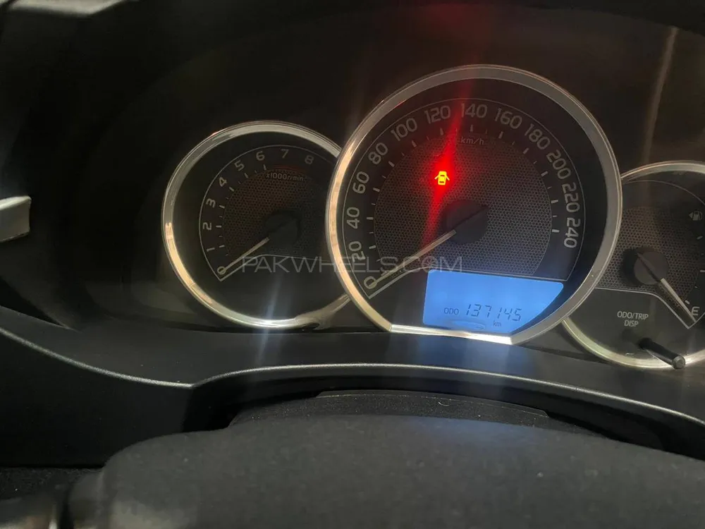 Toyota Corolla 2016 for Sale in Lahore Toyota Corolla 2016 for Sale in Lahore Image-5