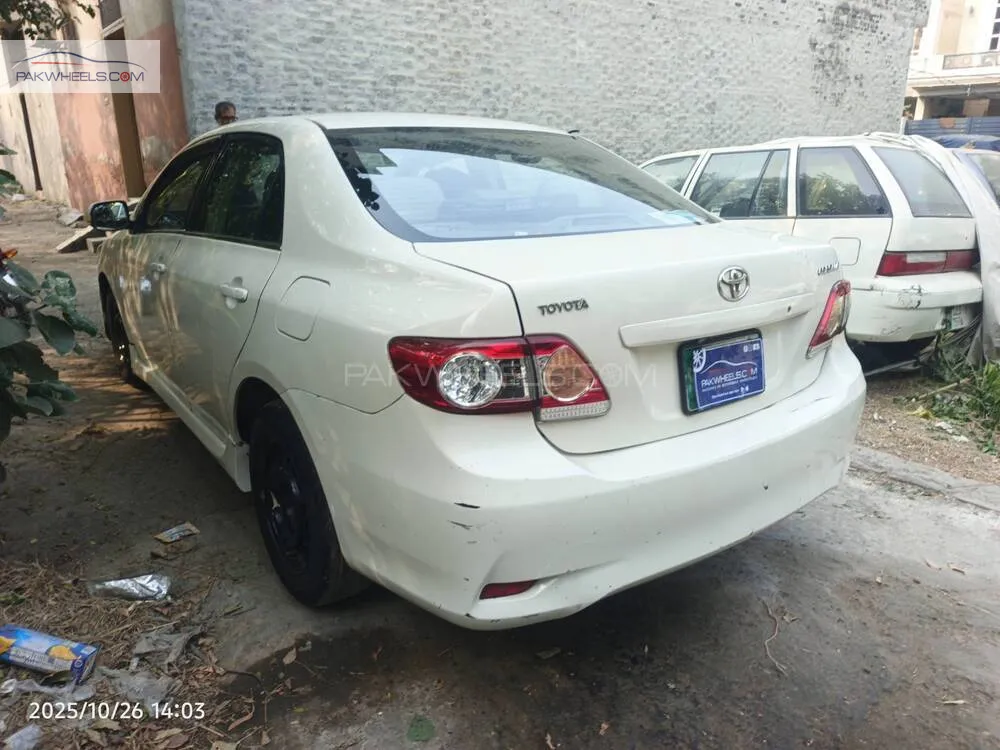 ٹویوٹا کرولا 2011 for Sale in لاہور ٹویوٹا کرولا 2011 for Sale in لاہور Image-5