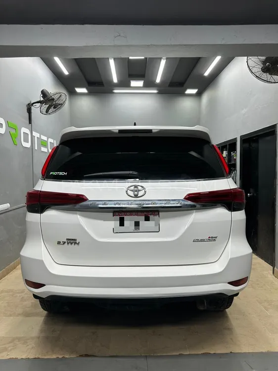 Toyota Fortuner 2017 for Sale in Karachi Toyota Fortuner 2017 for Sale in Karachi Image-3