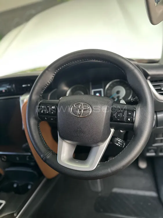 Toyota Fortuner 2017 for Sale in Gujranwala Toyota Fortuner 2017 for Sale in Gujranwala Image-14