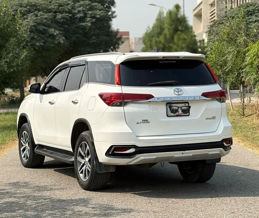 Toyota Fortuner 2017 for Sale in Gujranwala Toyota Fortuner 2017 for Sale in Gujranwala Image-4
