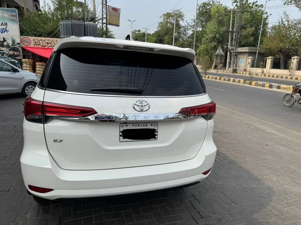 Toyota Fortuner 2019 for Sale in Lahore Toyota Fortuner 2019 for Sale in Lahore Image-4
