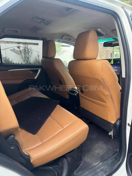 Toyota Fortuner 2022 for Sale in Karachi Toyota Fortuner 2022 for Sale in Karachi Image-8
