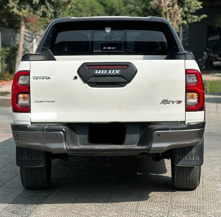 Toyota Hilux 2022 for Sale in Islamabad Toyota Hilux 2022 for Sale in Islamabad Image-4