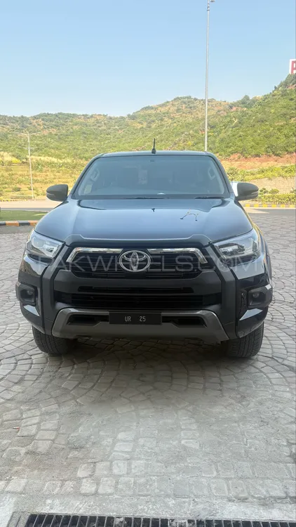 Toyota Hilux 2025 for Sale in Islamabad Toyota Hilux 2025 for Sale in Islamabad Image-2