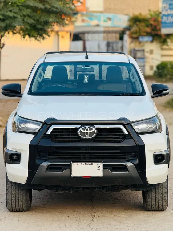 Toyota Hilux 2020 for Sale in Jhelum Image-1