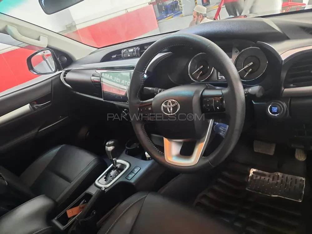 Toyota Hilux 2021 for Sale in Islamabad Toyota Hilux 2021 for Sale in Islamabad Image-9