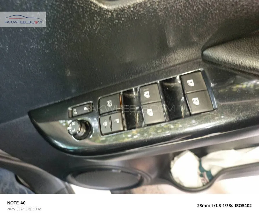 Toyota Hilux 2022 for Sale in Lahore Toyota Hilux 2022 for Sale in Lahore Image-12