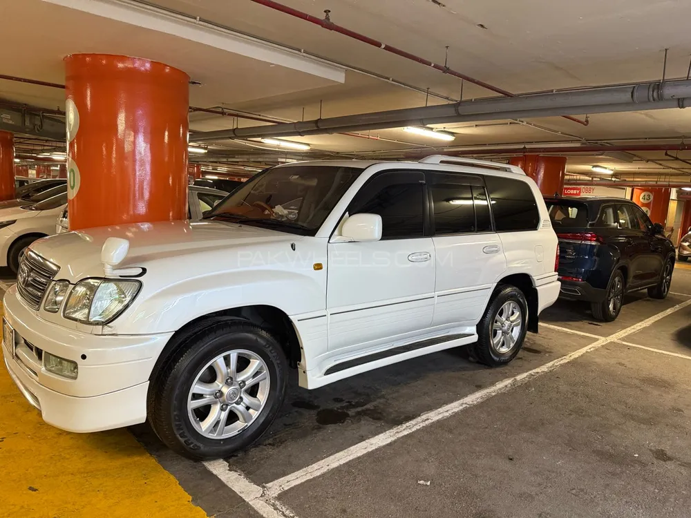 Toyota Land Cruiser 2001 for Sale in Karachi Toyota Land Cruiser 2001 for Sale in Karachi Image-2