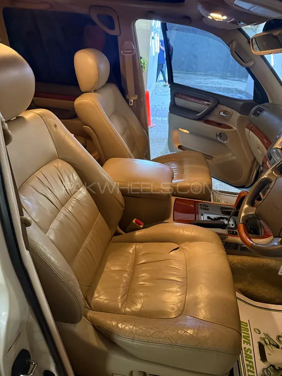 Toyota Land Cruiser 2001 for Sale in Karachi Toyota Land Cruiser 2001 for Sale in Karachi Image-12