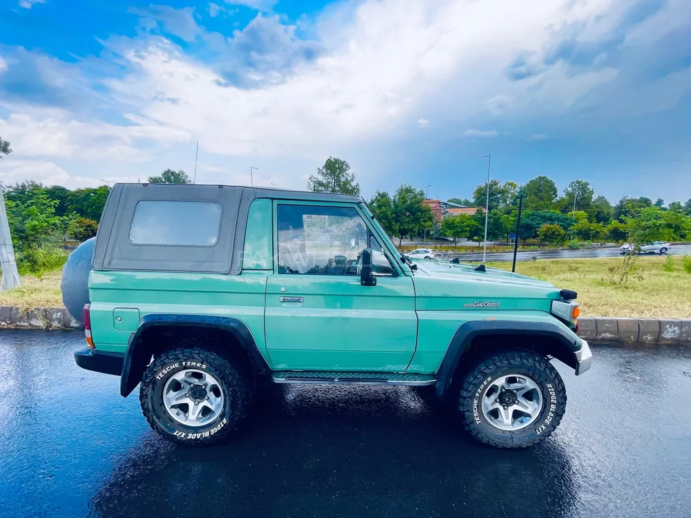 Toyota Land Cruiser 2005 for Sale in Islamabad Toyota Land Cruiser 2005 for Sale in Islamabad Image-6