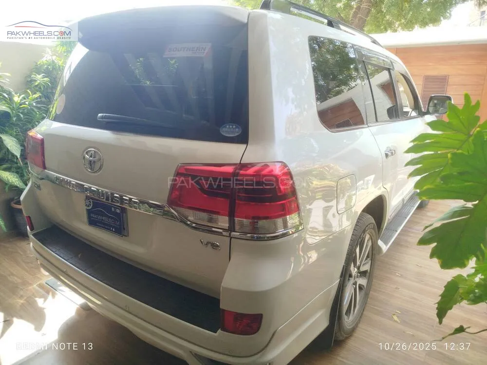 Toyota Land Cruiser 2020 for Sale in Karachi Toyota Land Cruiser 2020 for Sale in Karachi Image-4