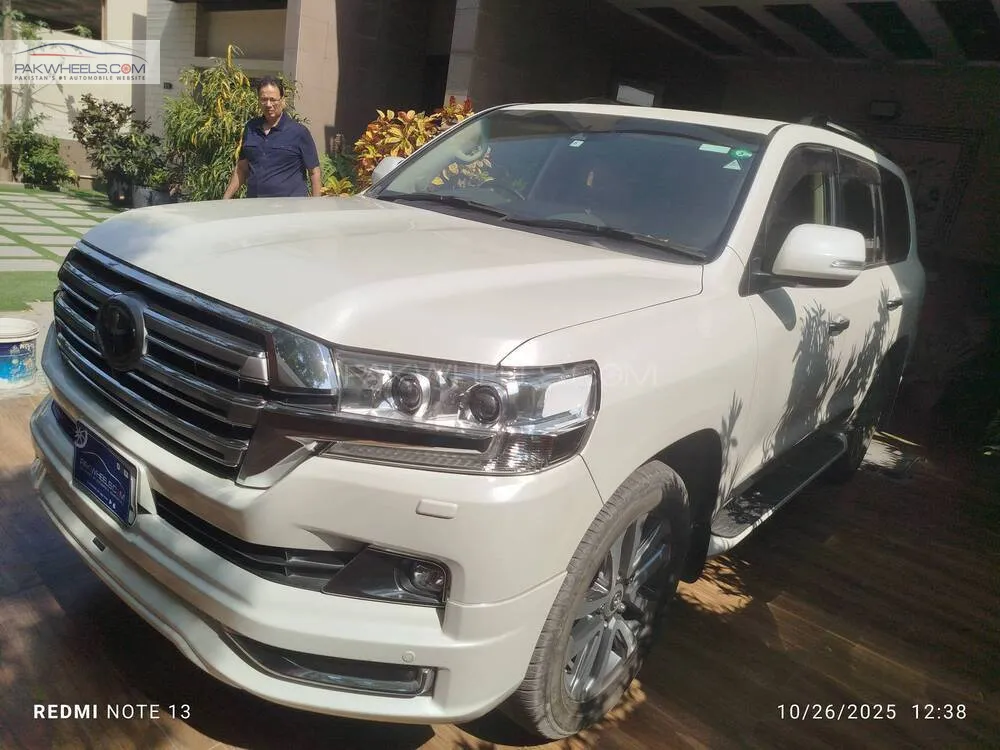 Toyota Land Cruiser 2020 for Sale in Karachi Toyota Land Cruiser 2020 for Sale in Karachi Image-3