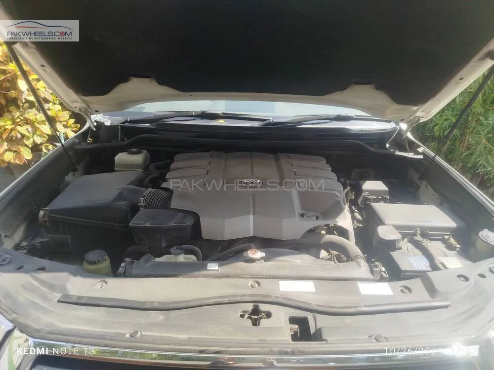 Toyota Land Cruiser 2020 for Sale in Karachi Toyota Land Cruiser 2020 for Sale in Karachi Image-8