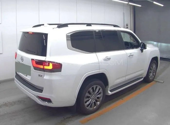 Toyota Land Cruiser 2021 for Sale in Lahore Toyota Land Cruiser 2021 for Sale in Lahore Image-6