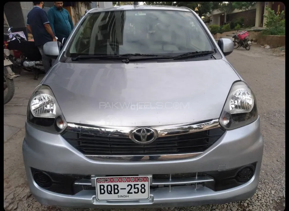 Toyota Pixis Epoch 2015 for Sale in Karachi Toyota Pixis Epoch 2015 for Sale in Karachi Image-2
