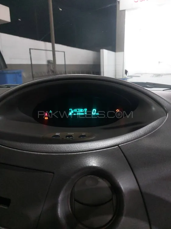 Toyota Platz 2004 for Sale in Lahore Toyota Platz 2004 for Sale in Lahore Image-10
