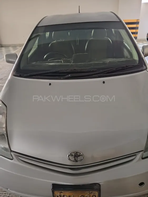 Toyota Prius 2011 for Sale in Karachi Toyota Prius 2011 for Sale in Karachi Image-11