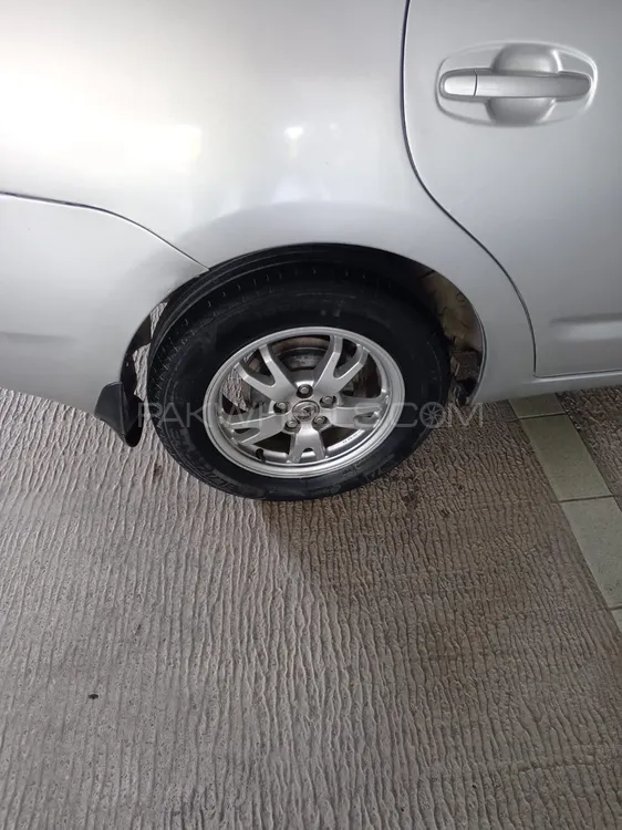 Toyota Prius 2011 for Sale in Karachi Toyota Prius 2011 for Sale in Karachi Image-3