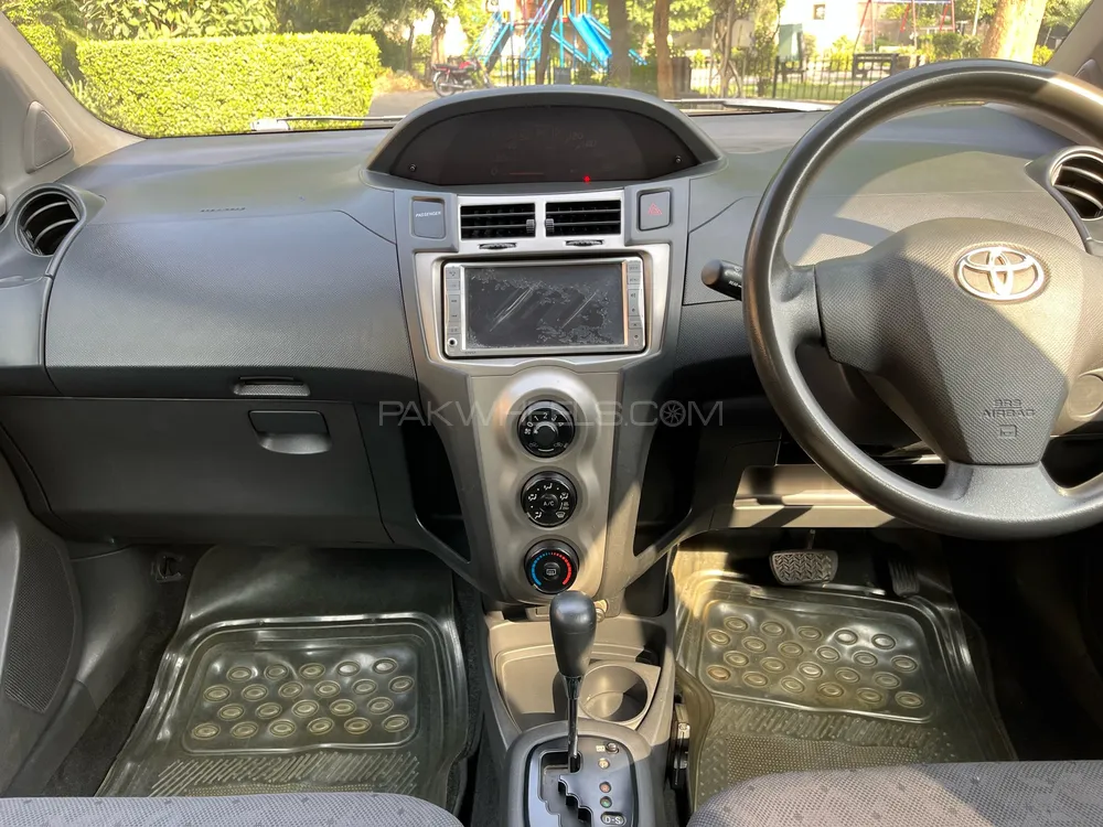 Toyota Vitz 2009 for Sale in Lahore Toyota Vitz 2009 for Sale in Lahore Image-7