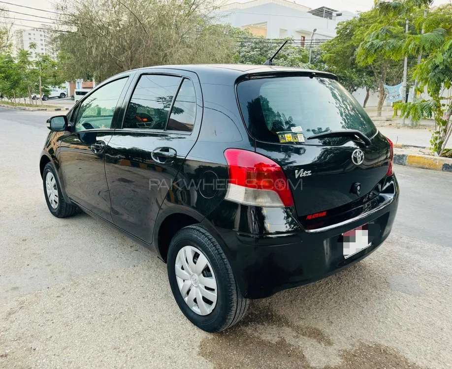 Toyota Vitz 2010 for Sale in Karachi Toyota Vitz 2010 for Sale in Karachi Image-1