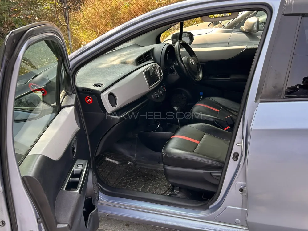 Toyota Vitz 2011 for Sale in Rawalpindi Toyota Vitz 2011 for Sale in Rawalpindi Image-5