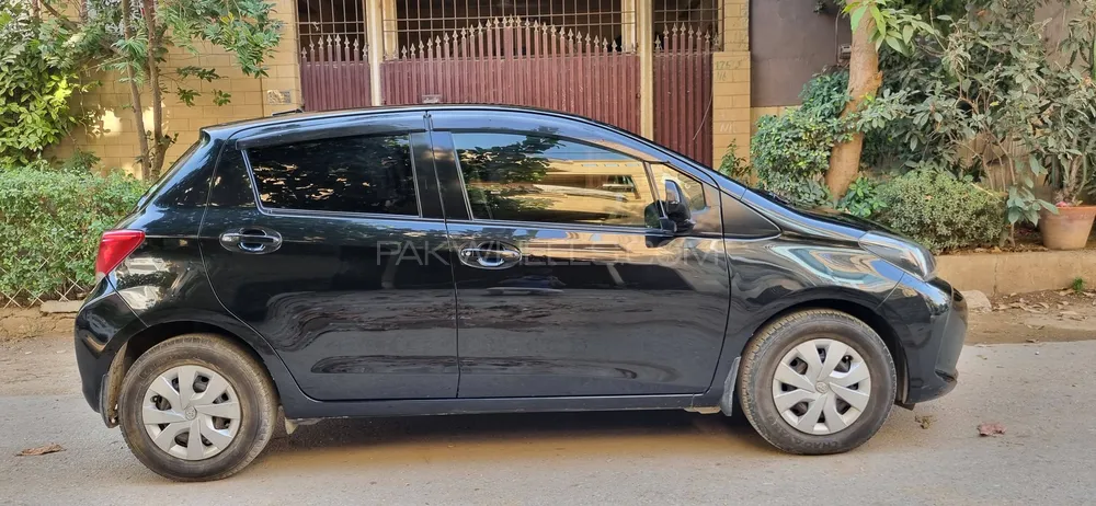 Toyota Vitz 2014 for Sale in Karachi Toyota Vitz 2014 for Sale in Karachi Image-4