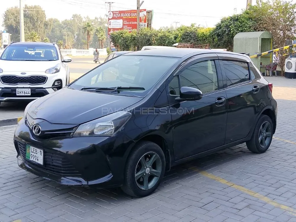 Toyota Vitz 2015 for Sale in Gujranwala Toyota Vitz 2015 for Sale in Gujranwala Image-3