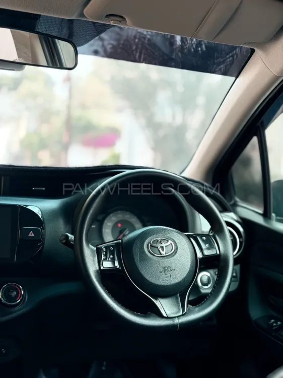 Toyota Vitz 2018 for Sale in Karachi Toyota Vitz 2018 for Sale in Karachi Image-10
