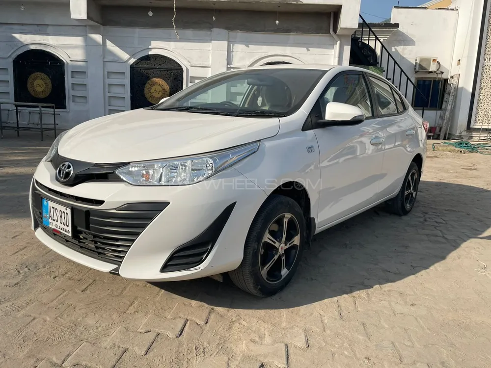 ٹویوٹا یارس سیڈان 2022 for Sale in منڈی بہاؤ الدین ٹویوٹا یارس سیڈان 2022 for Sale in منڈی بہاؤ الدین Image-2