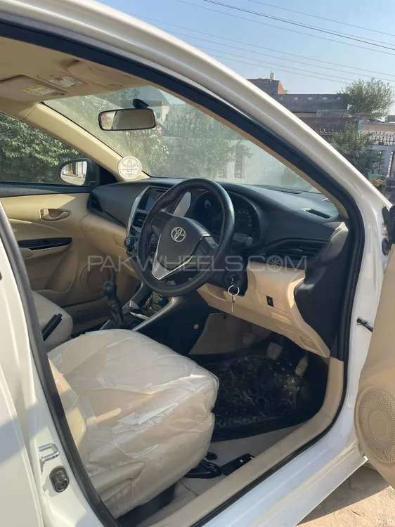 ٹویوٹا یارس سیڈان 2022 for Sale in منڈی بہاؤ الدین ٹویوٹا یارس سیڈان 2022 for Sale in منڈی بہاؤ الدین Image-13