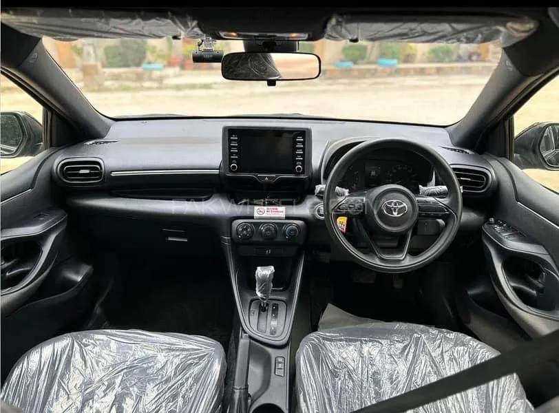 Toyota Yaris Hatchback 2021 for Sale in Karachi Toyota Yaris Hatchback 2021 for Sale in Karachi Image-3