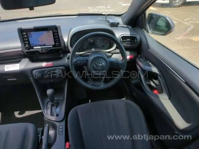 Toyota Yaris Hatchback 2022 for Sale in Multan Toyota Yaris Hatchback 2022 for Sale in Multan Image-5