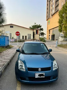 Suzuki Swift DLX 1.3 2010