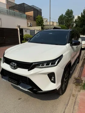 Toyota Fortuner 2.8 Sigma 4 2019
