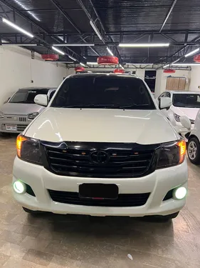 Toyota Hilux Vigo Champ G 2014