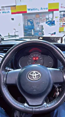 Toyota Vitz F 1.0 2013