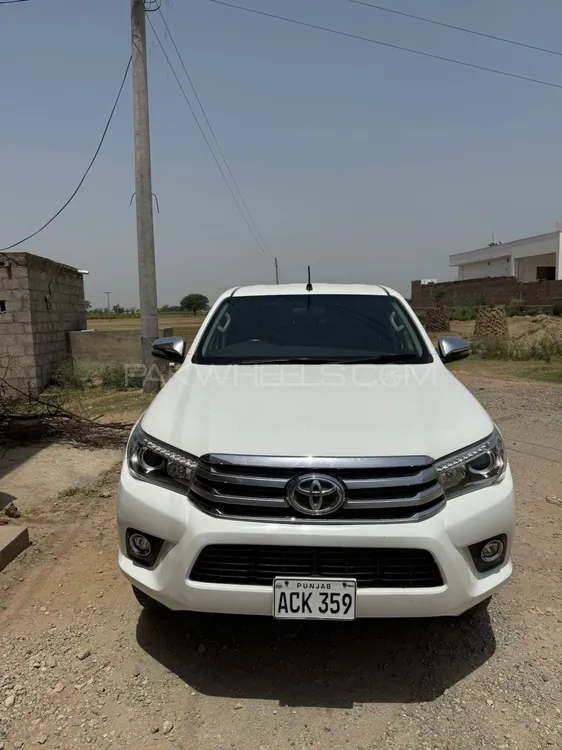 Toyota Hilux 2021 for Sale in Gujrat Image-1