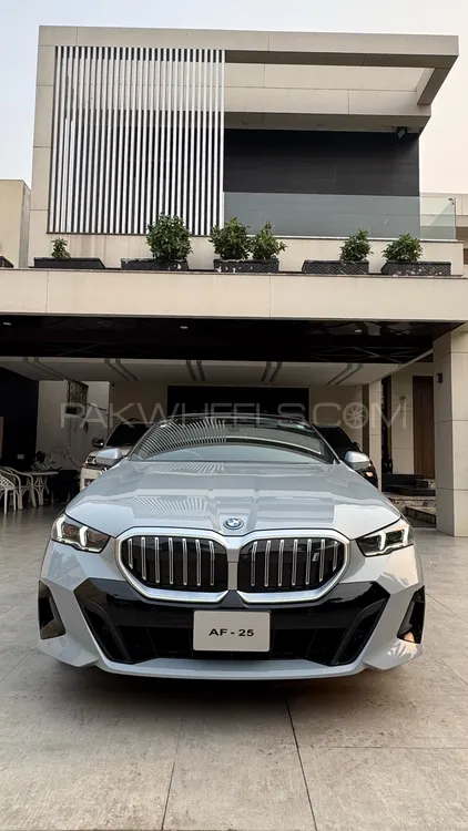 BMW i5 2023 for Sale in Lahore Image-1