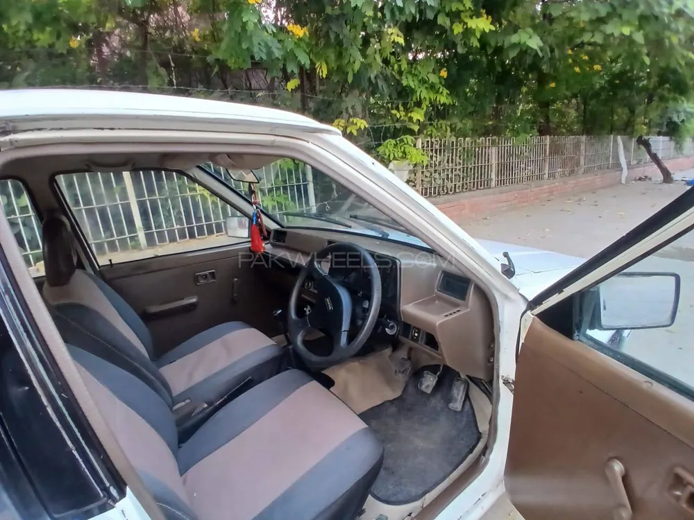 Daihatsu Charade 1985 for Sale in Rawalpindi Daihatsu Charade 1985 for Sale in Rawalpindi Image-12