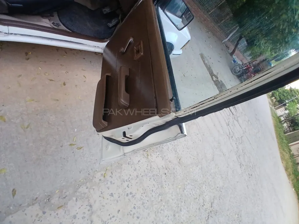 Daihatsu Charade 1985 for Sale in Rawalpindi Daihatsu Charade 1985 for Sale in Rawalpindi Image-17