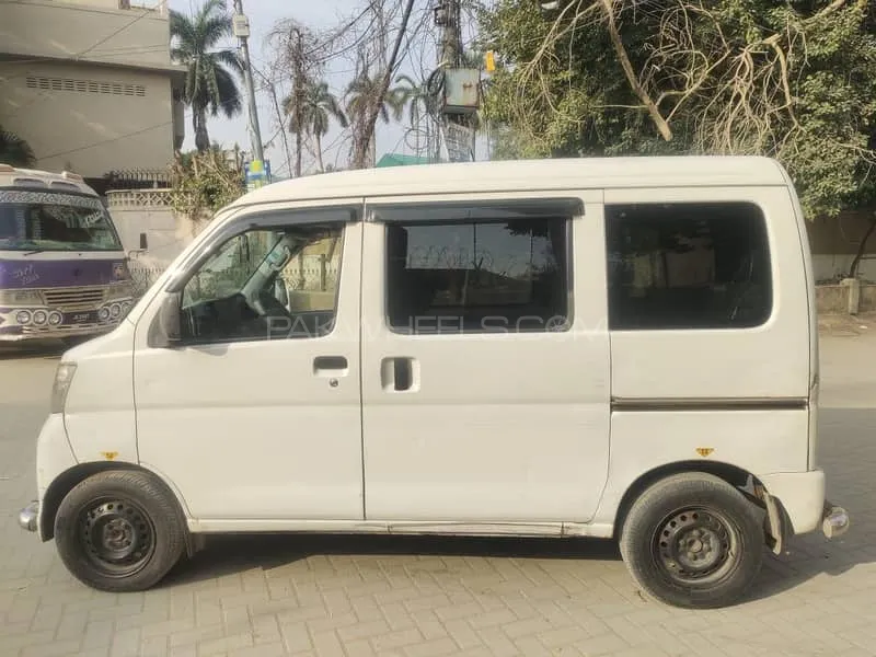 ڈائیہاتسو ہائی جیٹ 2011 for Sale in کراچی ڈائیہاتسو ہائی جیٹ 2011 for Sale in کراچی Image-2