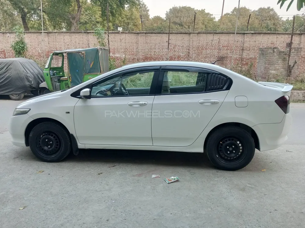 Honda City 2014 for Sale in Lahore Honda City 2014 for Sale in Lahore Image-19