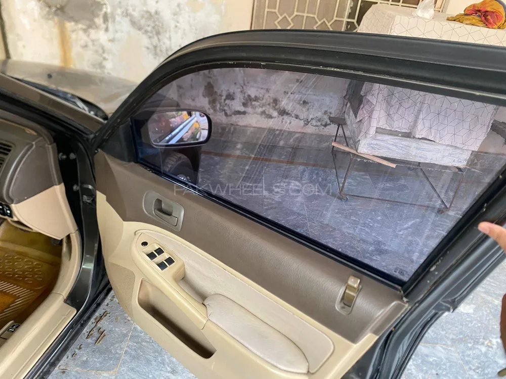 Honda Civic 2004 for Sale in Multan Honda Civic 2004 for Sale in Multan Image-5