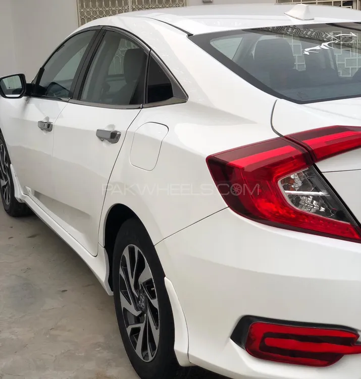 Honda Civic 2018 for Sale in Vehari Image-1