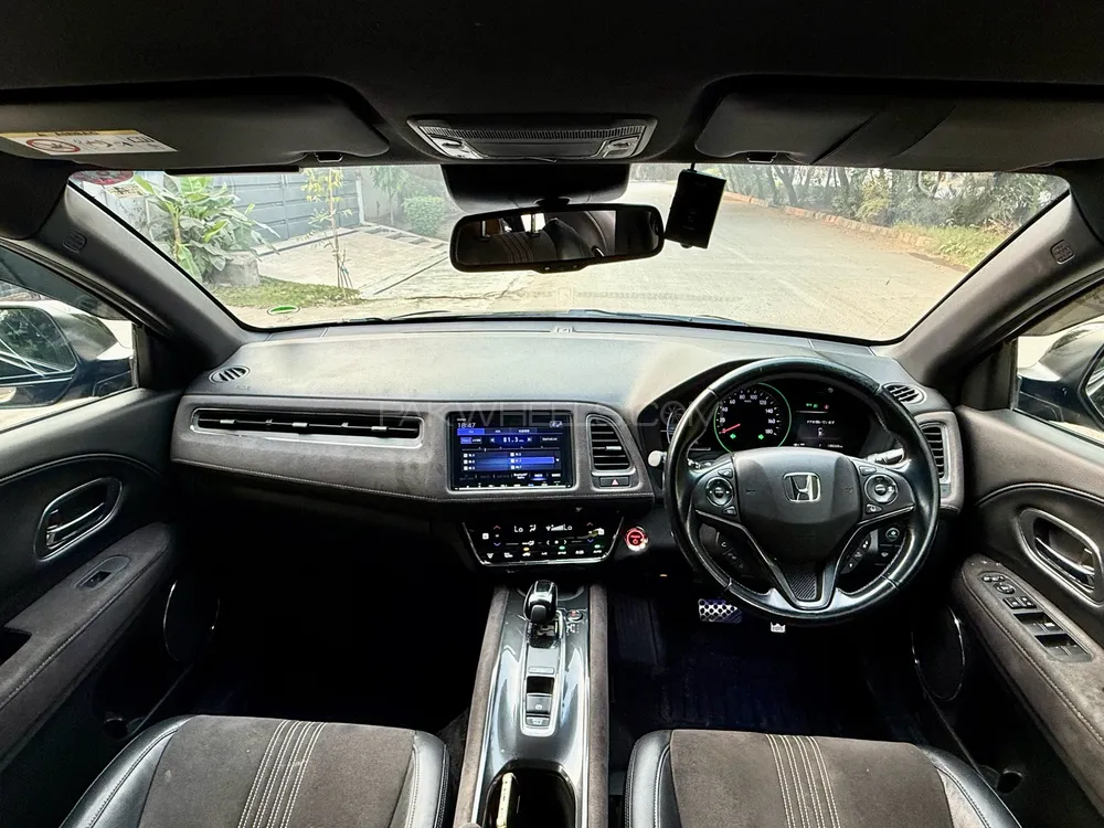 Honda Vezel 2019 for Sale in Lahore Honda Vezel 2019 for Sale in Lahore Image-8